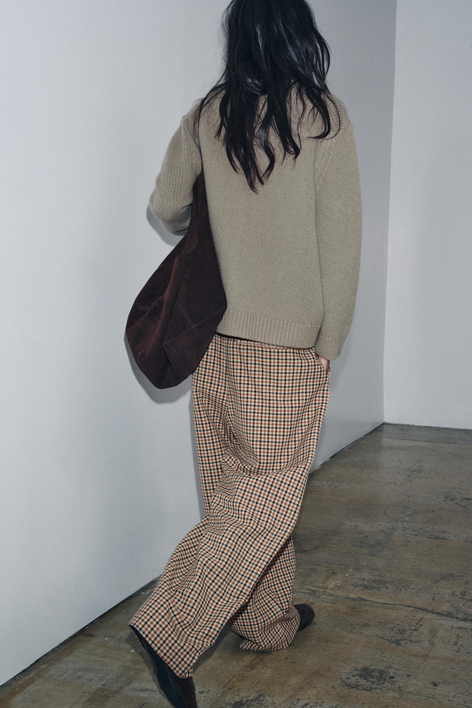 Wollstrickjacke mit V-Ausschnitt