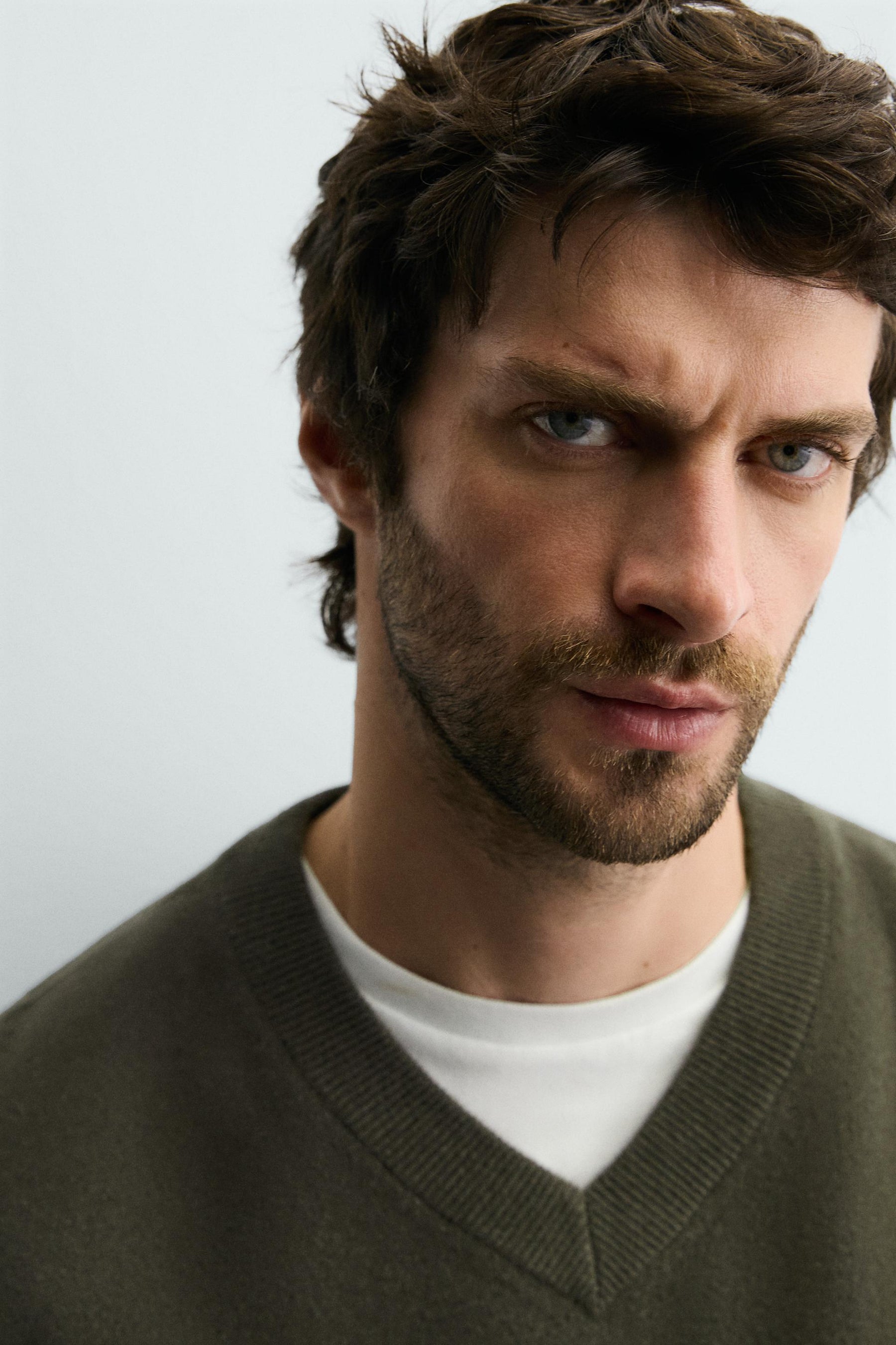 WOOL V-NECK JUMPER - Image 5