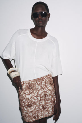 Minirock mit Blumenstickerei