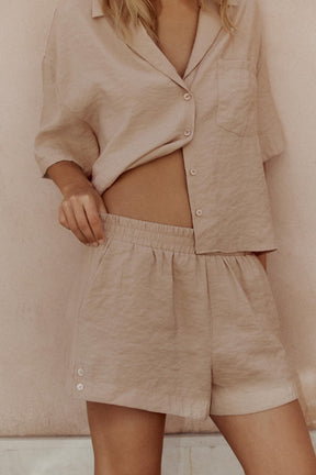 Kurze fließende Shorts