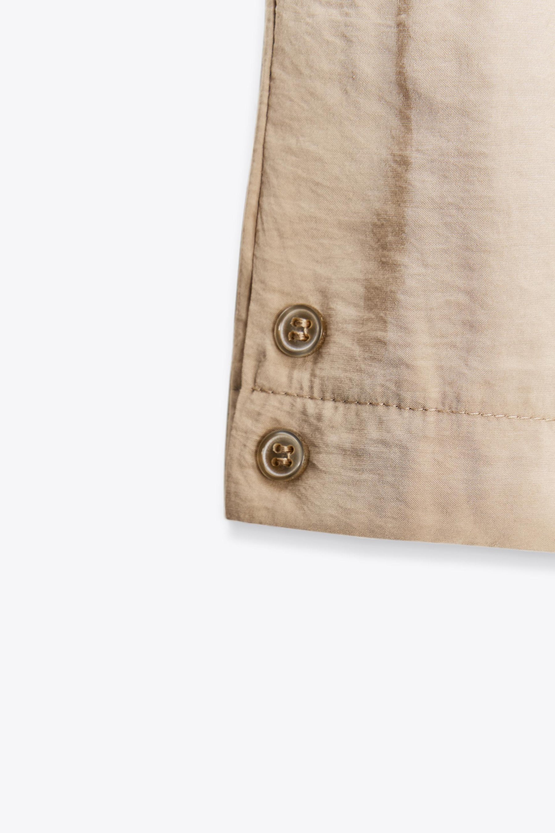 Kurze fließende Shorts