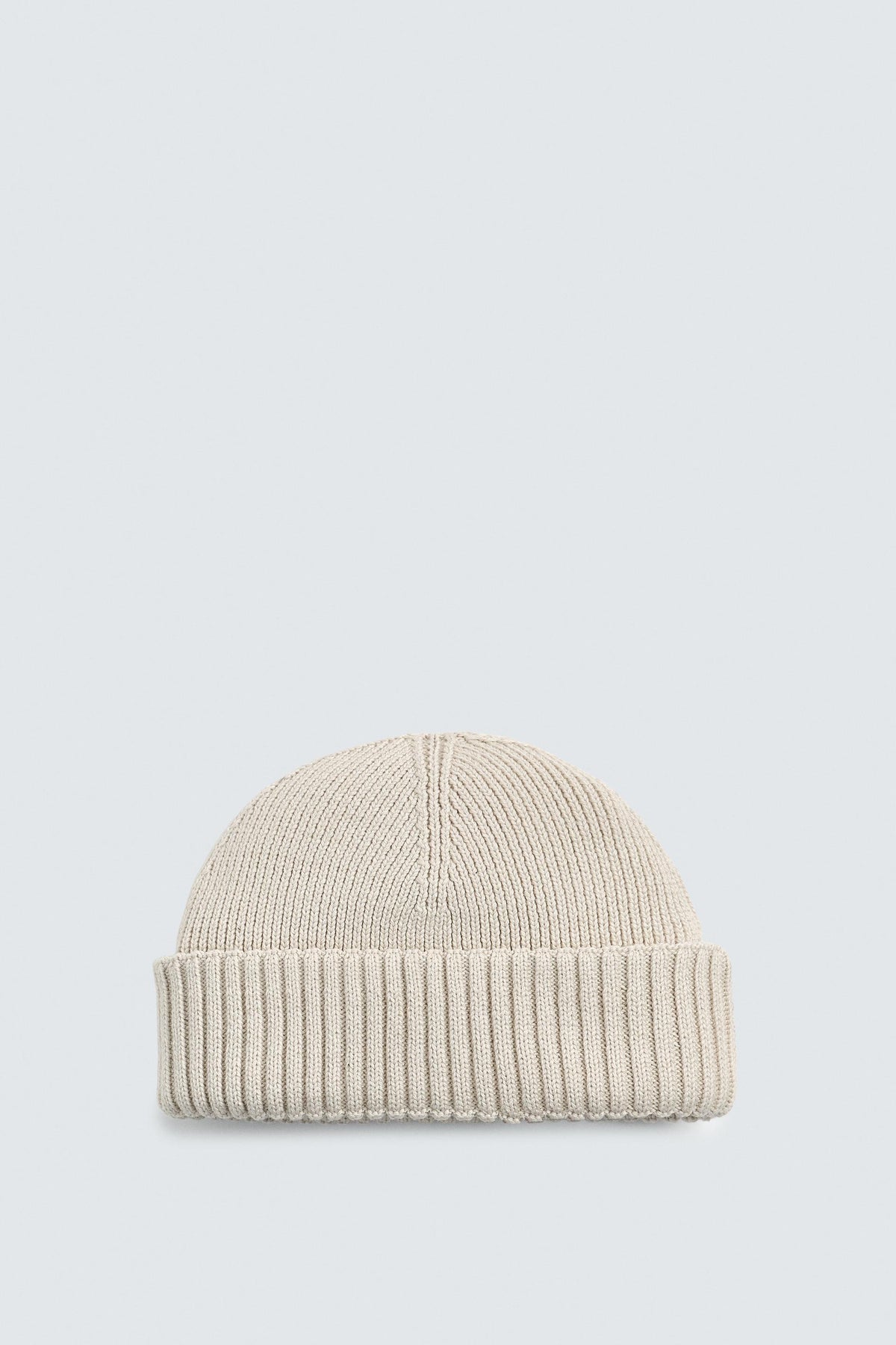 BASIC SHORT BEANIE - Image 1