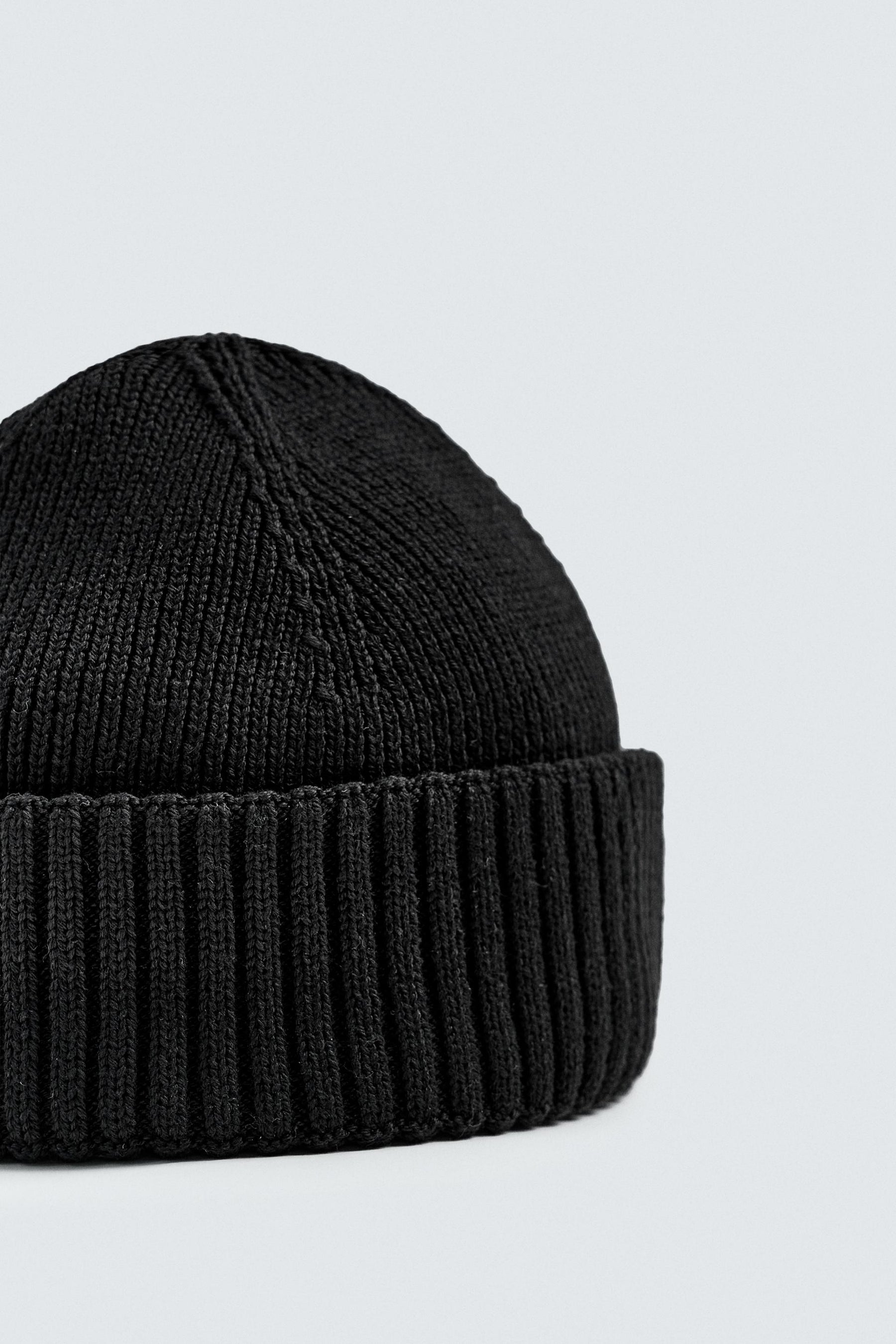BASIC SHORT BEANIE - Image 3