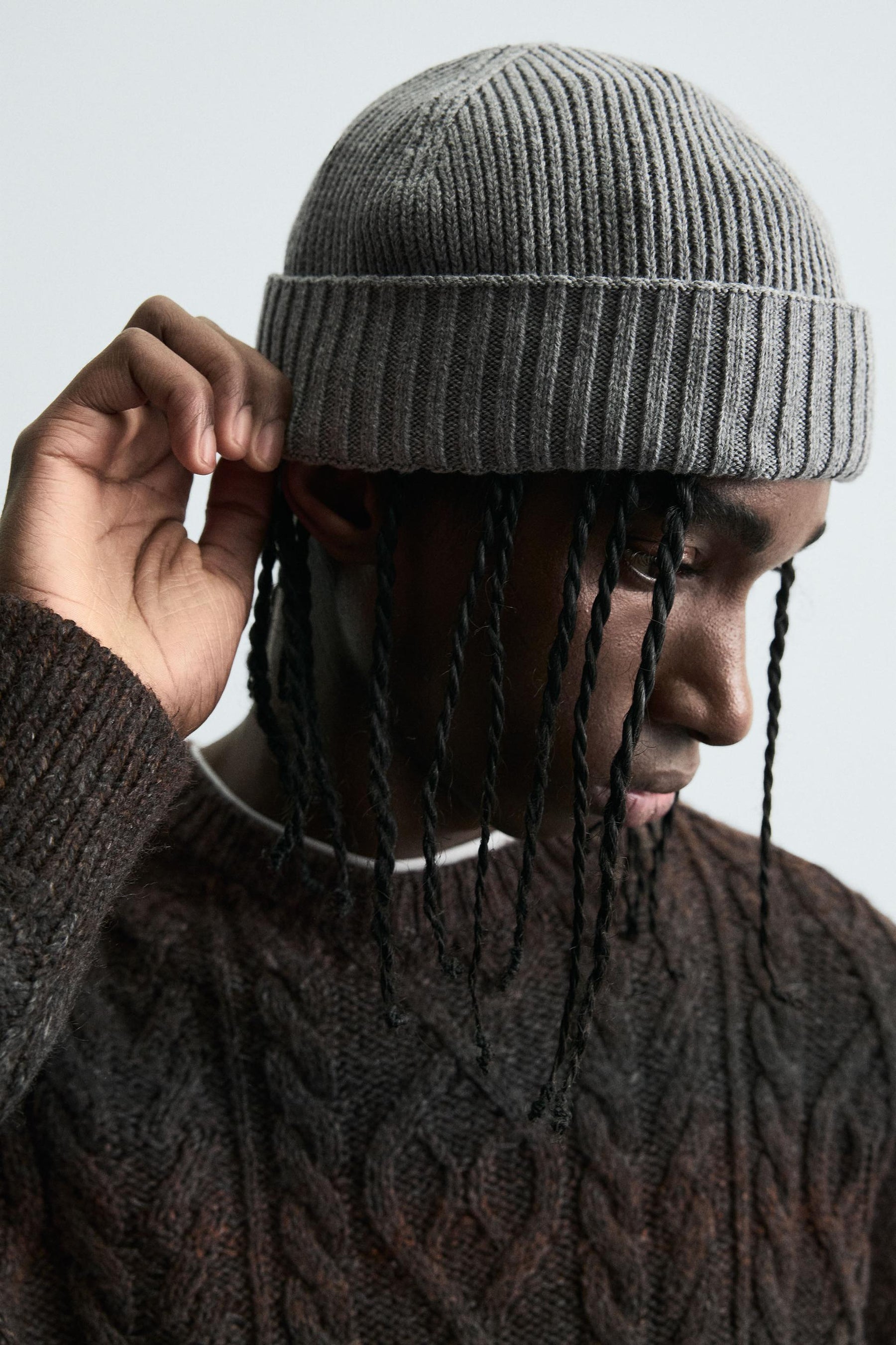 BASIC SHORT BEANIE - Image 3