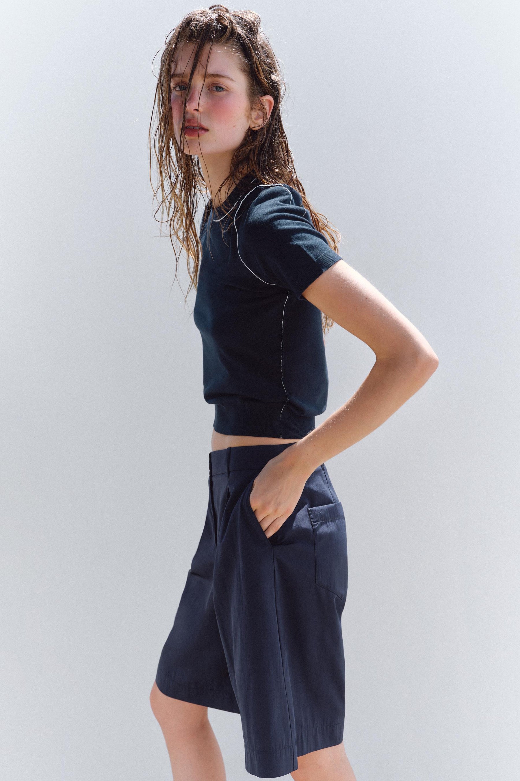 SHORT SLEEVE KNIT TOP WITH PIPING - Image 4