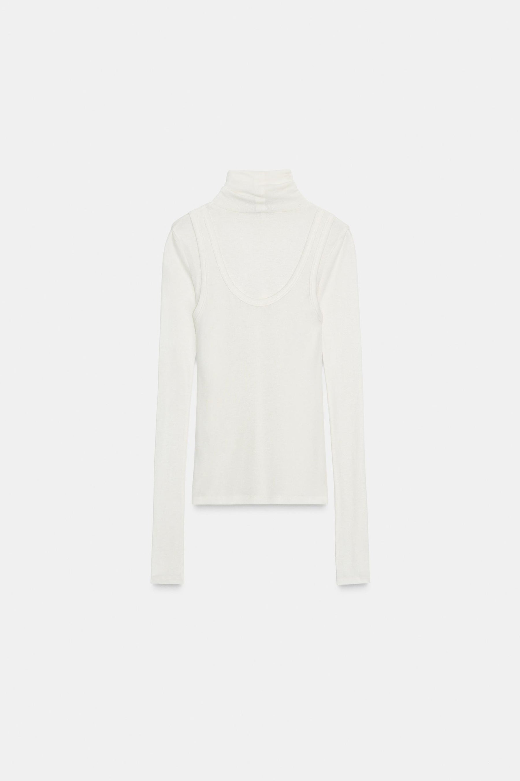 Mehrlagiges T-Shirt mit hohem Kragen