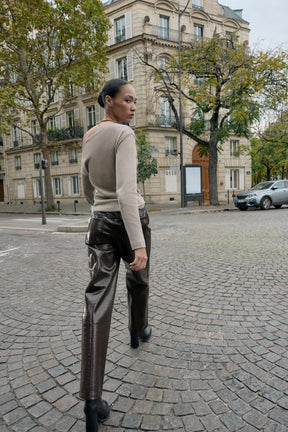 ASYMMETRISCHES WEICHDECK