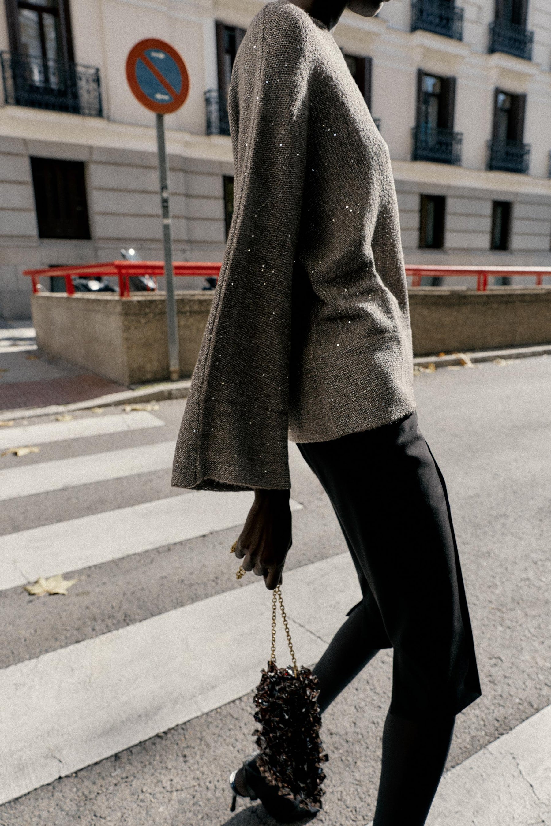 Paillettenstrickpullover