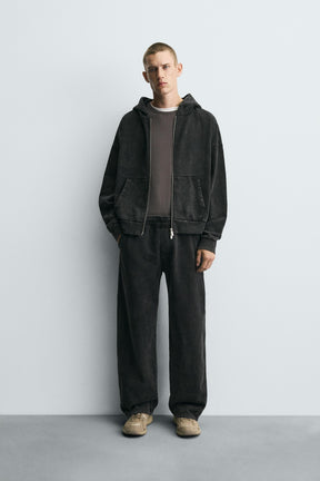 Gewaschene Jogginghosen