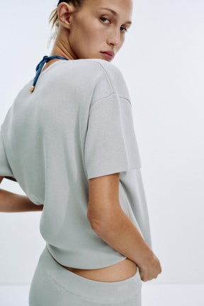 ÜBERGRÖSSERTER STRICKPULLOVER