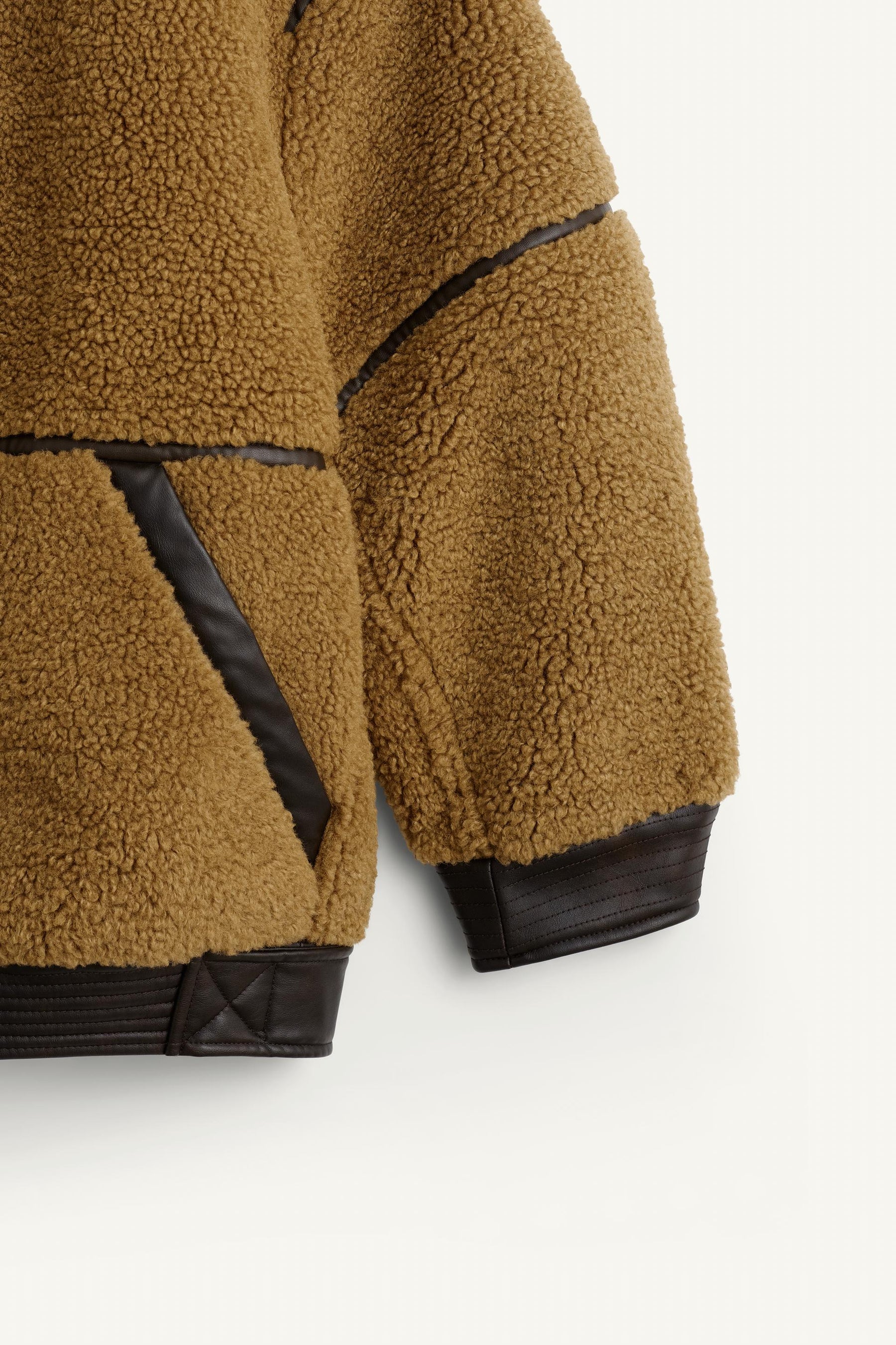 Übergroßer Wollmantel aus Shearling