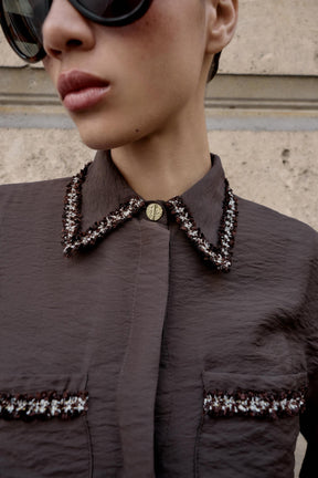 Hemd mit Struktur und Paspelierung