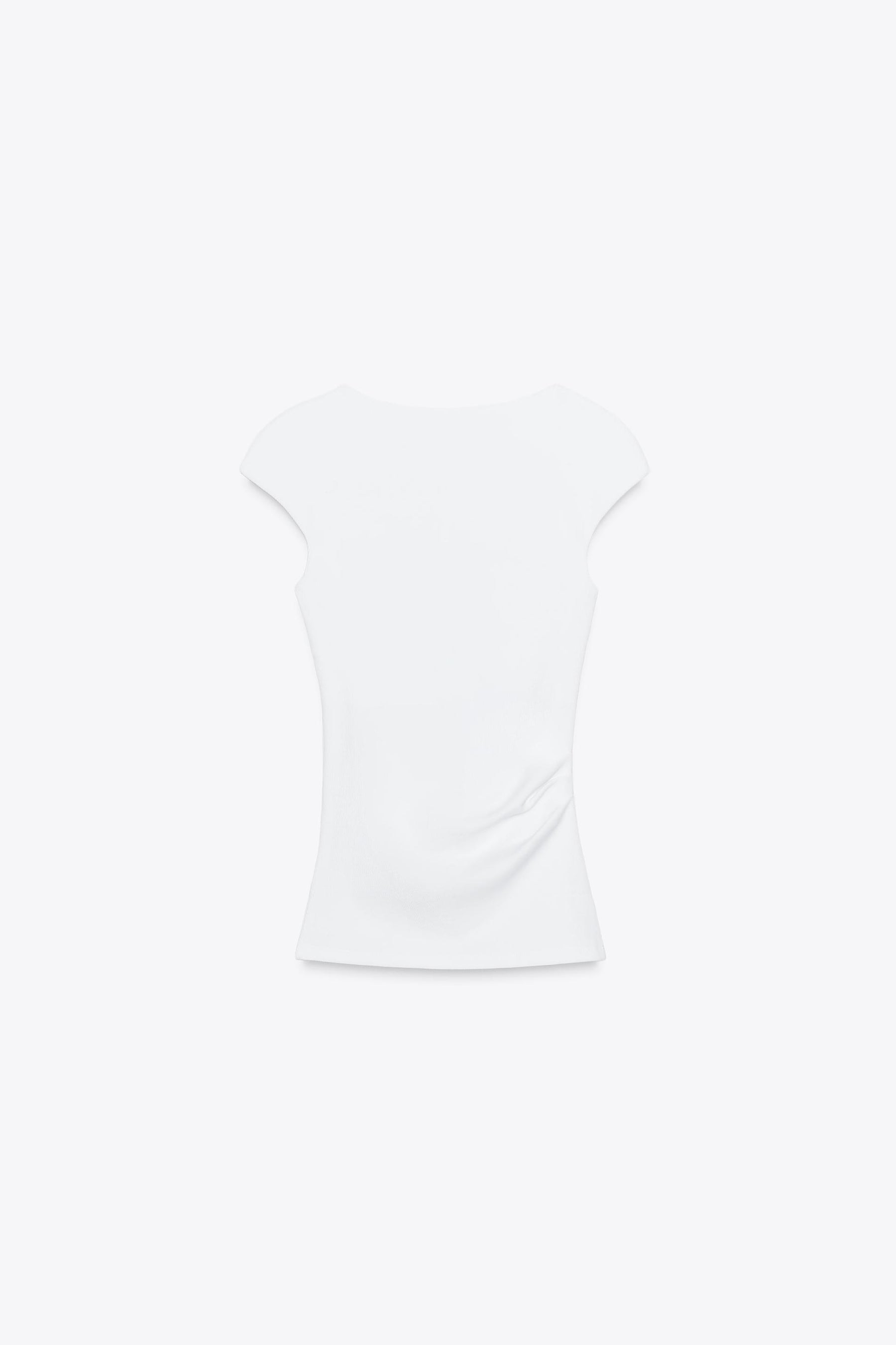 Geripptes, drapiertes Oberteil