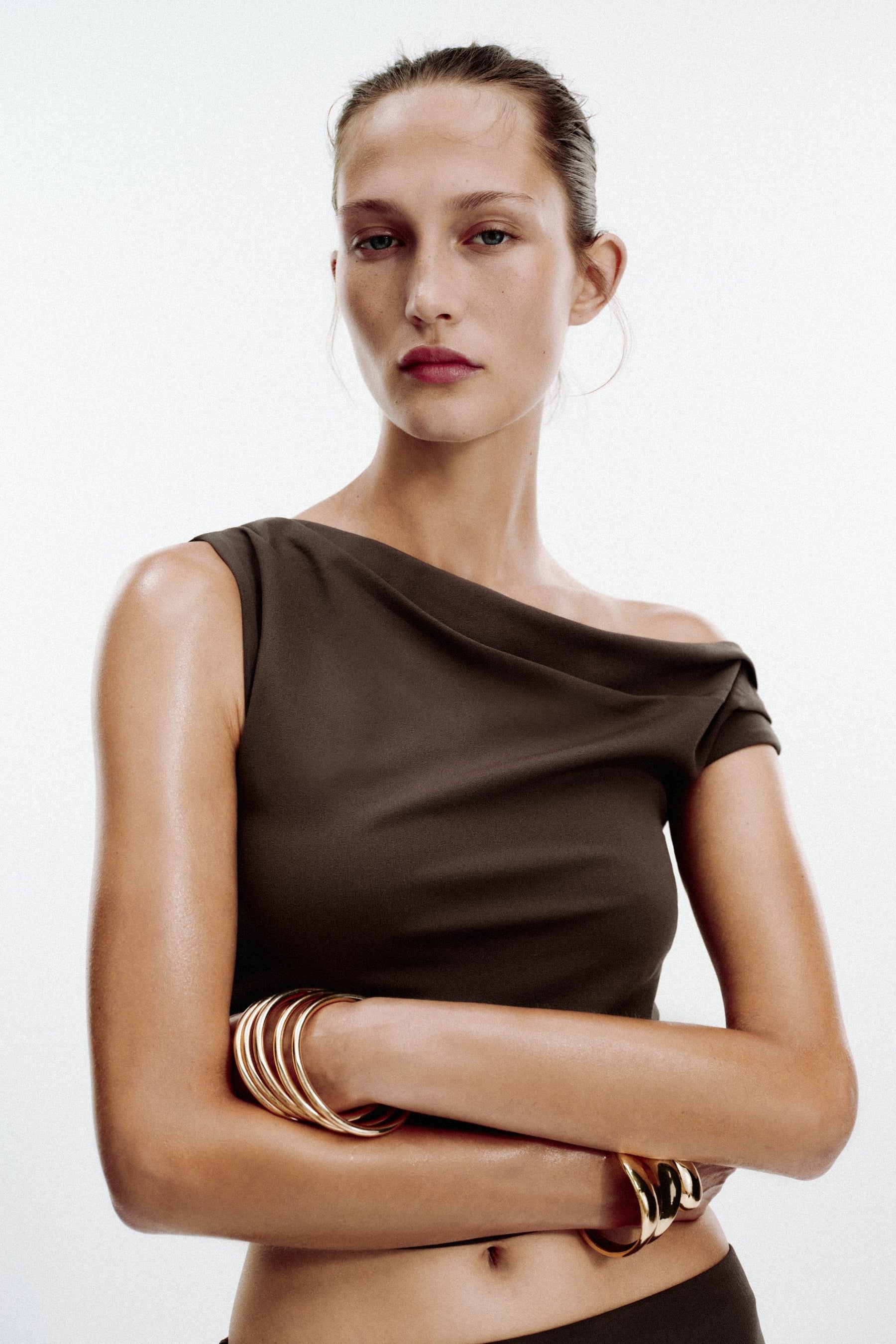 Strukturiertes asymmetrisches Oberteil