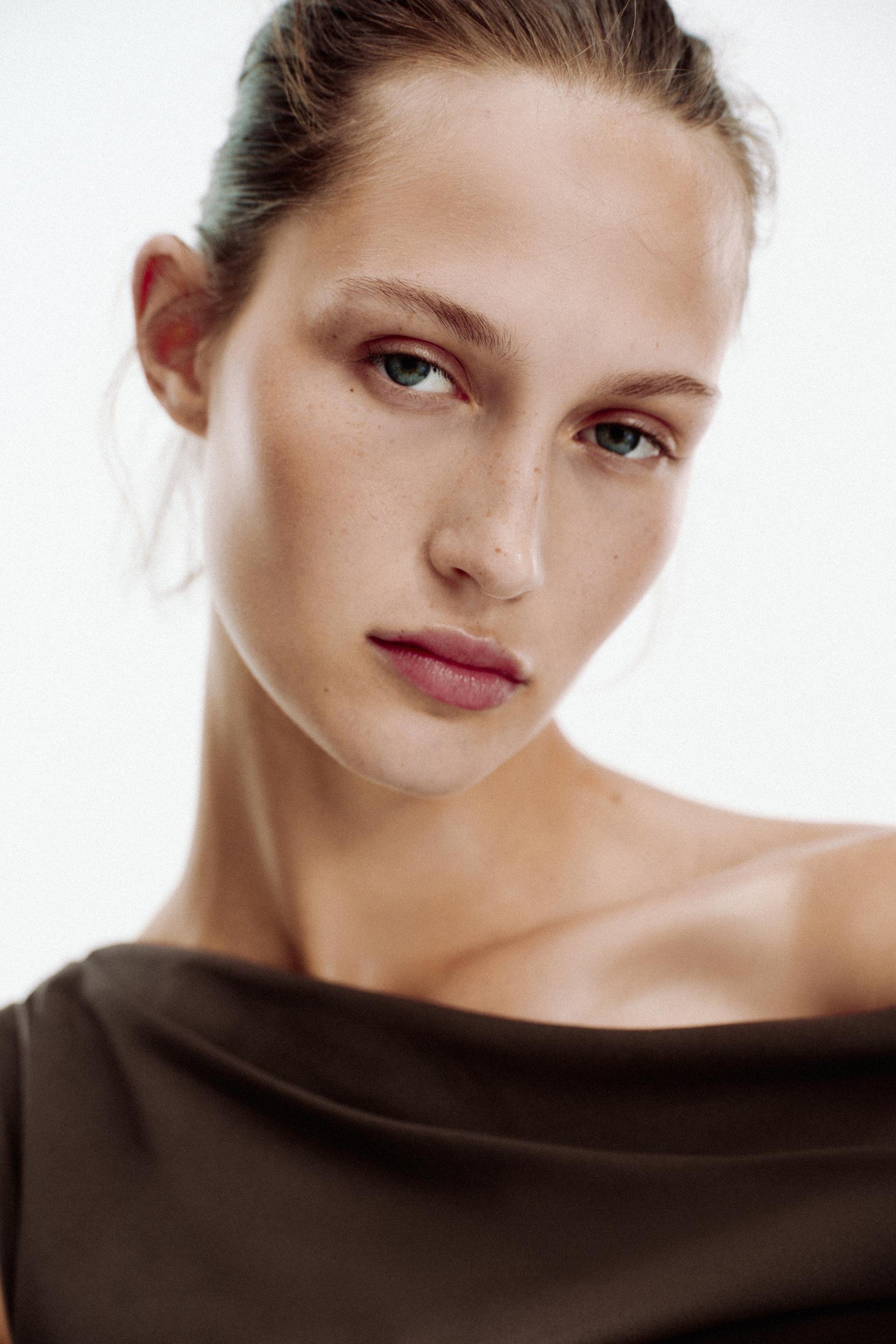 Strukturiertes asymmetrisches Oberteil