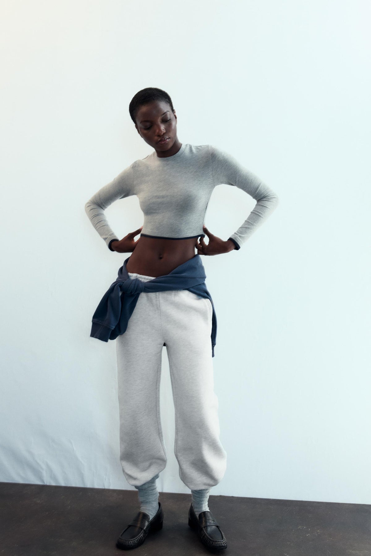 Kurz geschnittenes T-Shirt mit Lagenlook