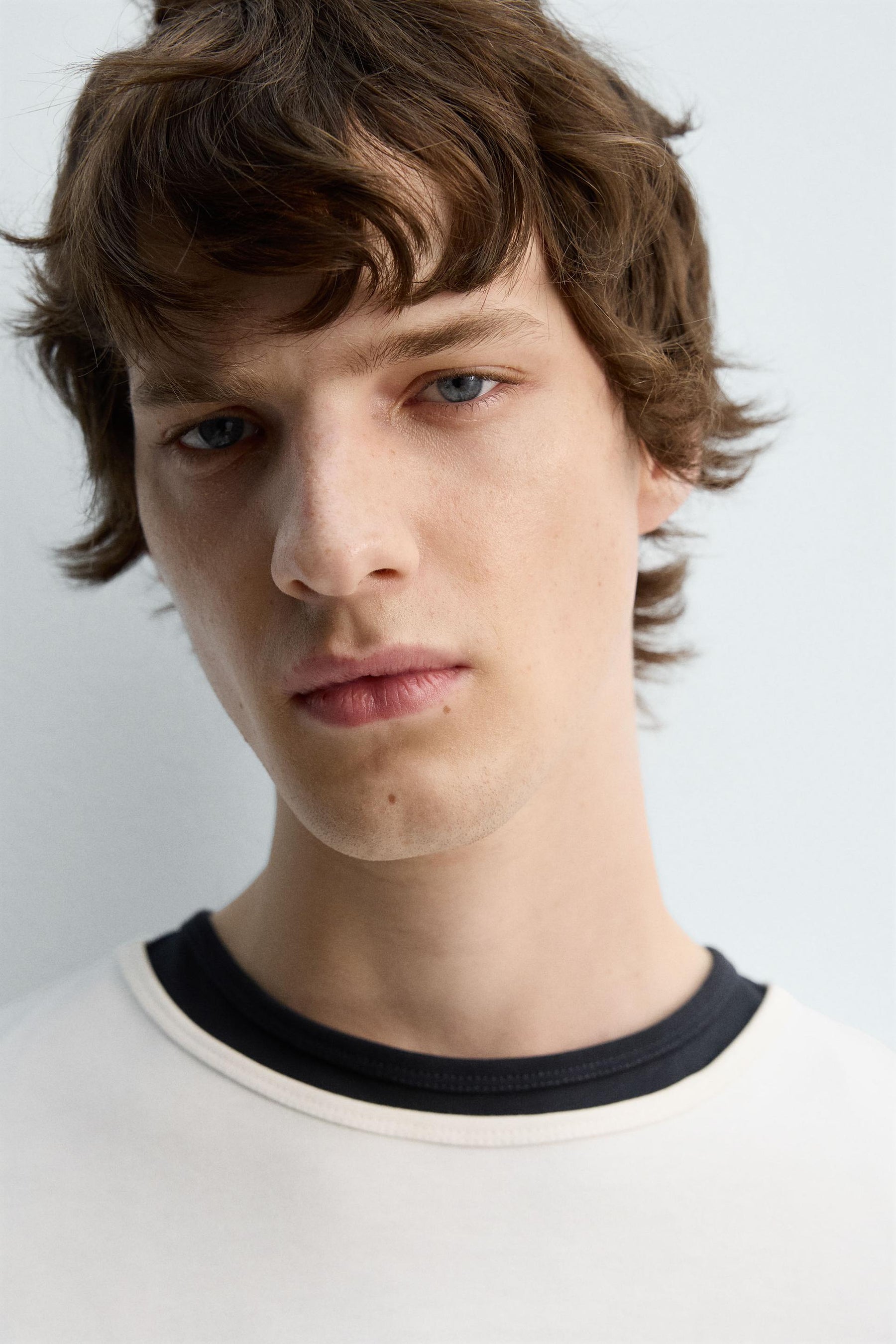 HEAVYWEIGHT RIBBED TRIM T-SHIRT - Image 6