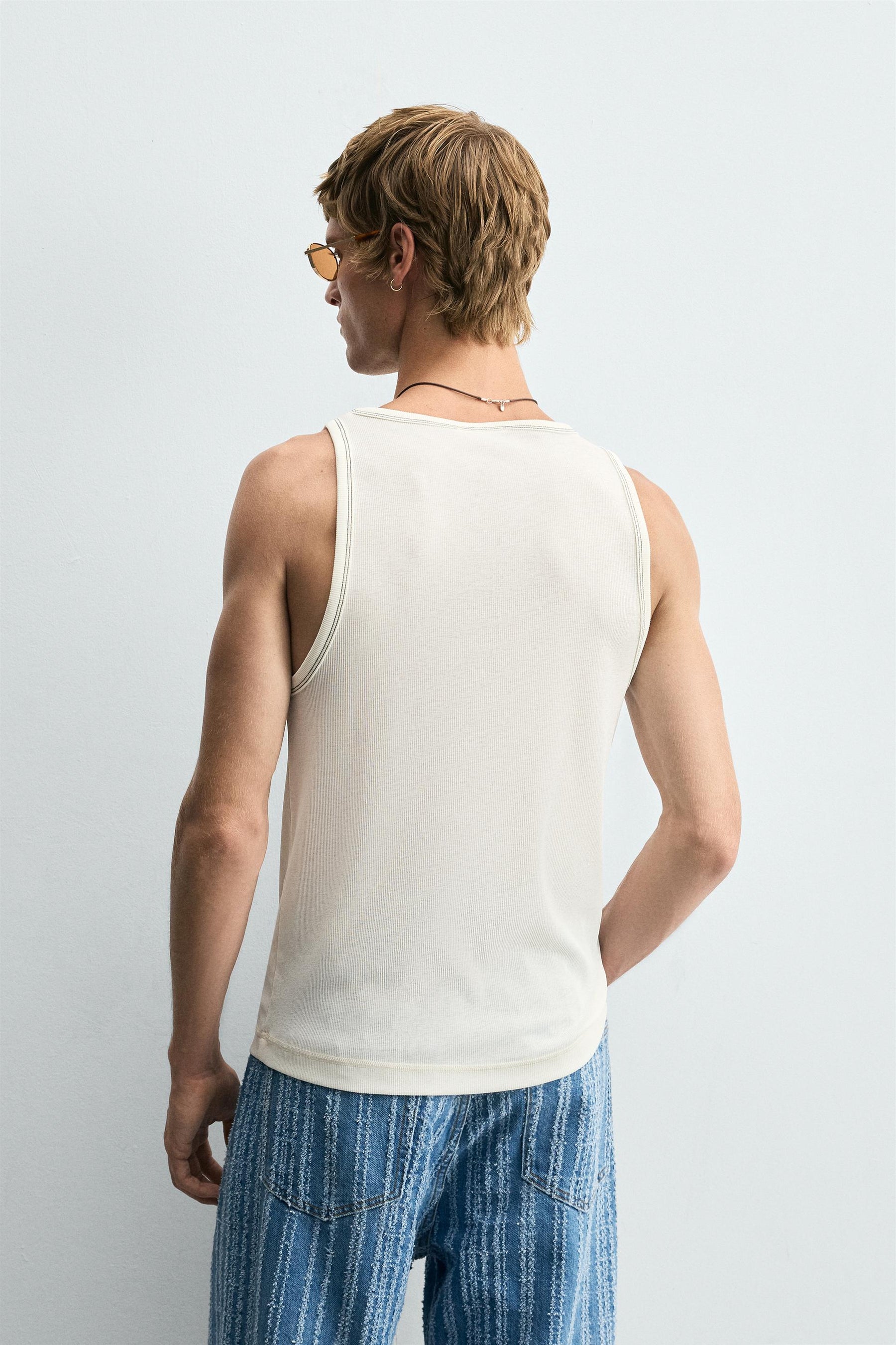TANK T-SHIRT WITH CONTRAST TOPSTITCHING - Image 3