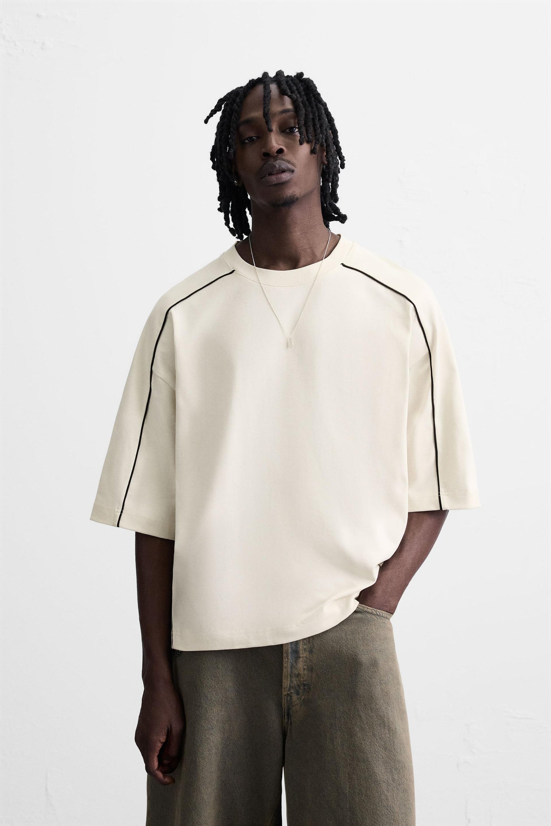 SWEATSHIRT WITH CONTRAST PIPING - Image 2