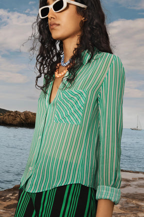 GESTREIFTES SHIRT IN LIMITIERTER AUFLAGE