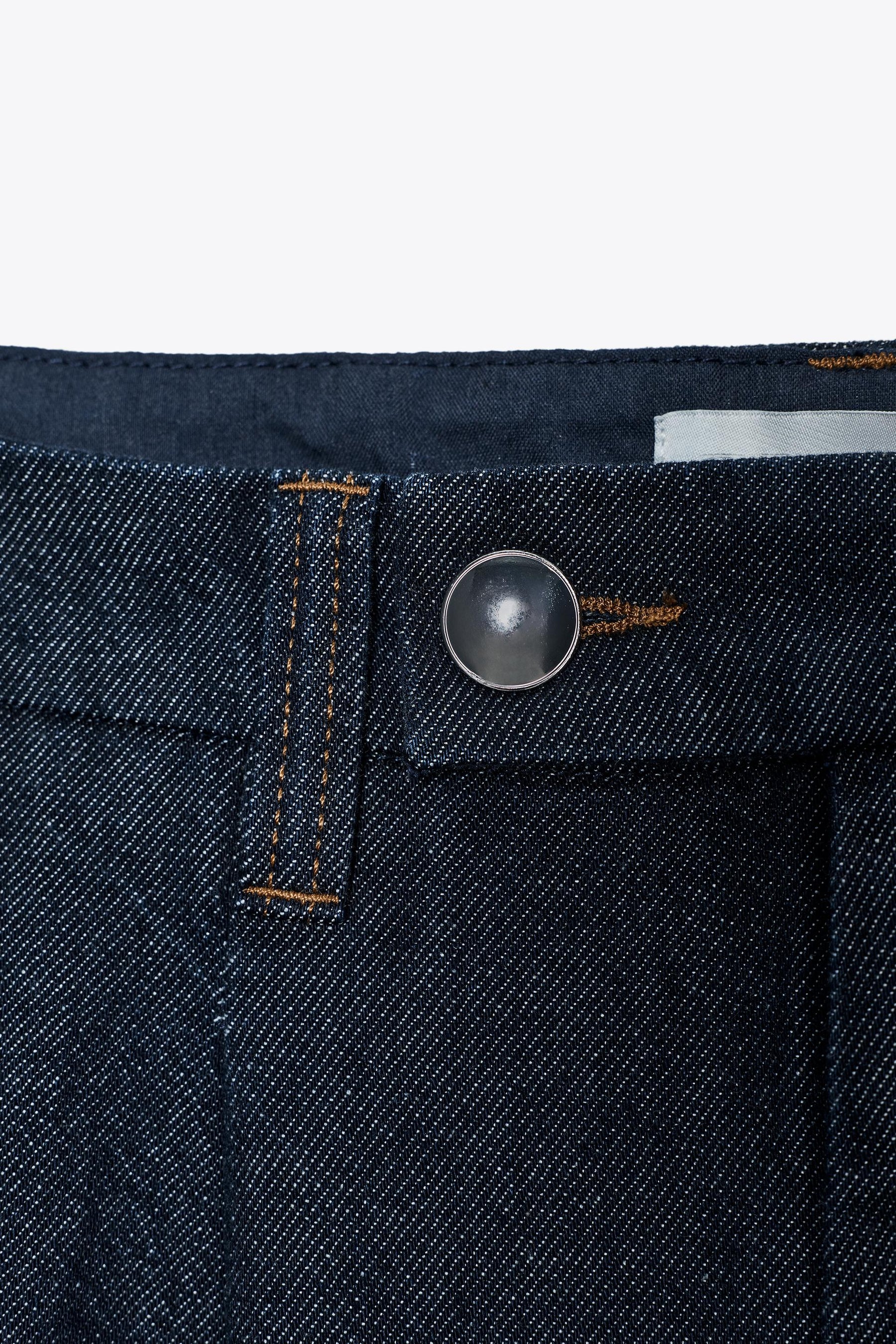 Weitbeinige Jeans mit mittelhohem Bund