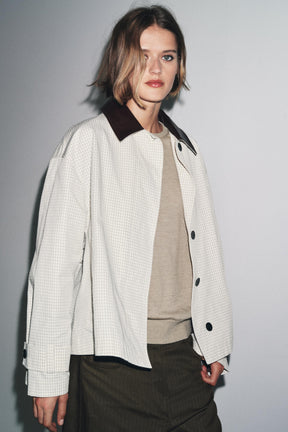 ZW COLLECTION LEATHER COLLAR SHORT TRENCH COAT - Image 4