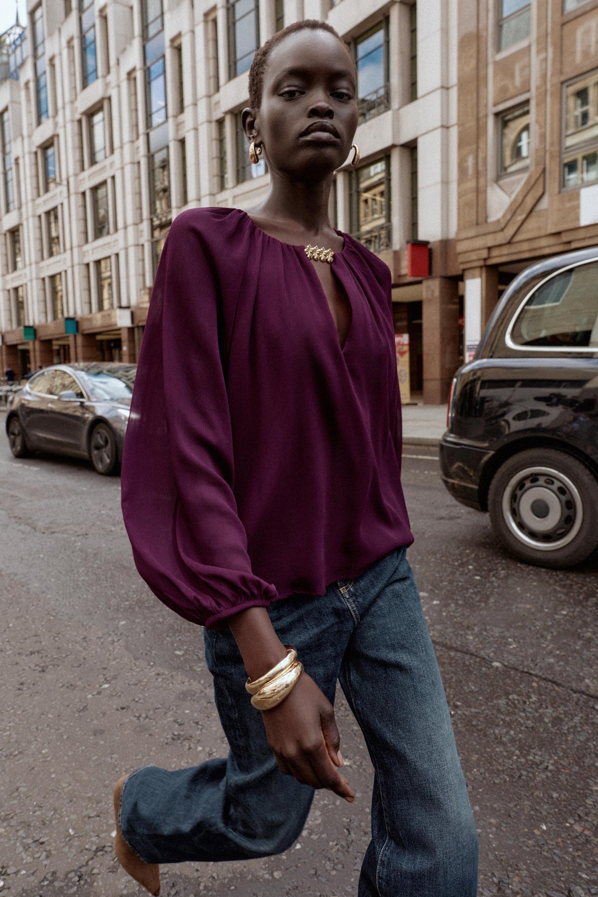 HALBTRAUMBLUSE MIT BESATZ