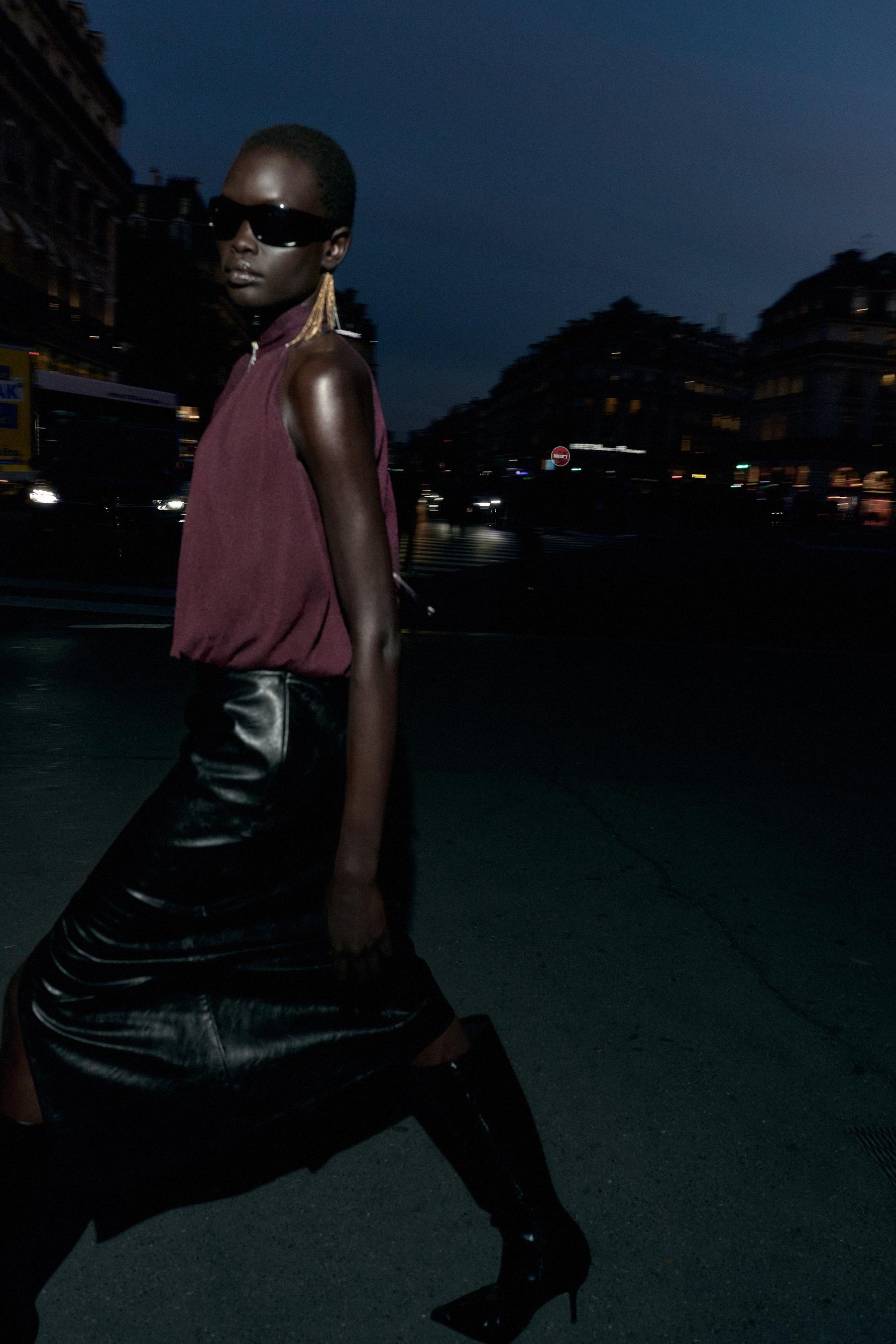 BALLON-HALTER-NECK-TOP