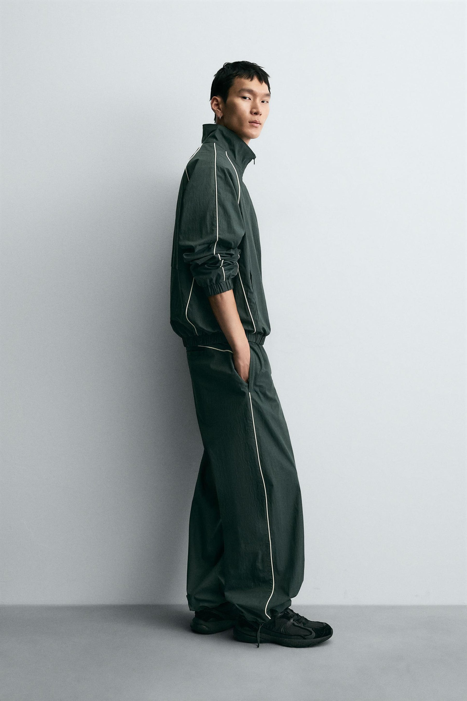 CONTRAST TECHNICAL JOGGER TROUSERS - Image 4