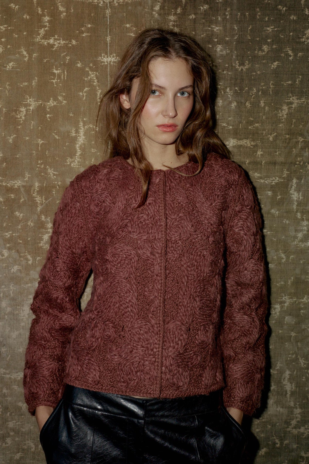 Woll-Makramee-Strickjacke