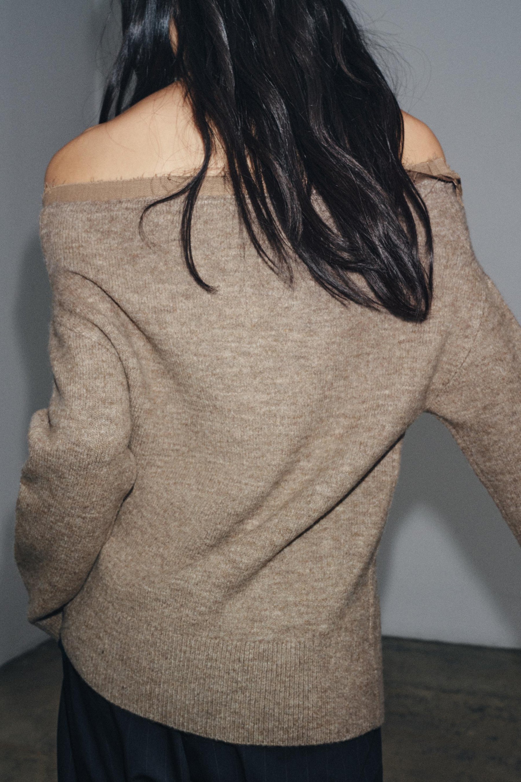 Strickjacke mit U-Boot-Ausschnitt