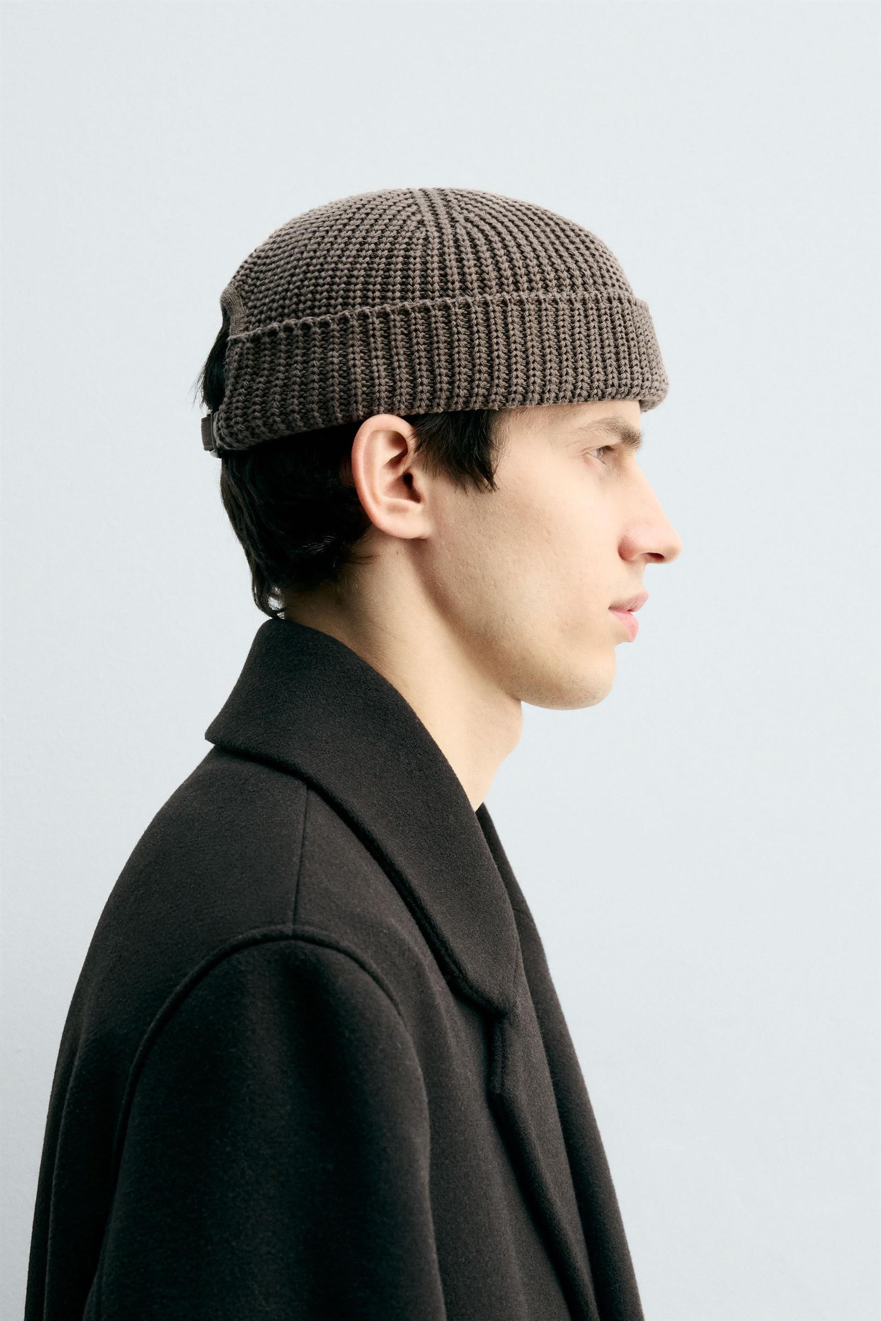 SHORT KNIT BEANIE - Image 2