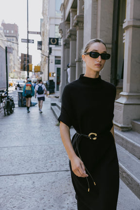 Strickkleid mit Gürtel 