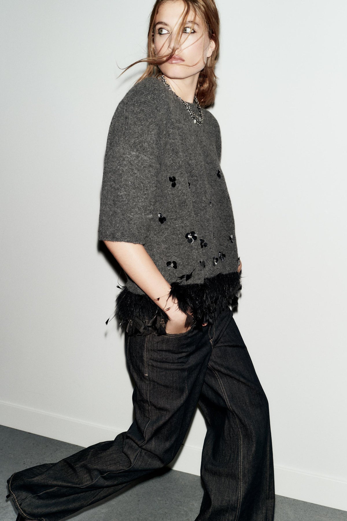 Pailletten-Feder-Wollpullover