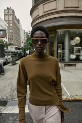 GEKNOTTER STRICKPULLOVER