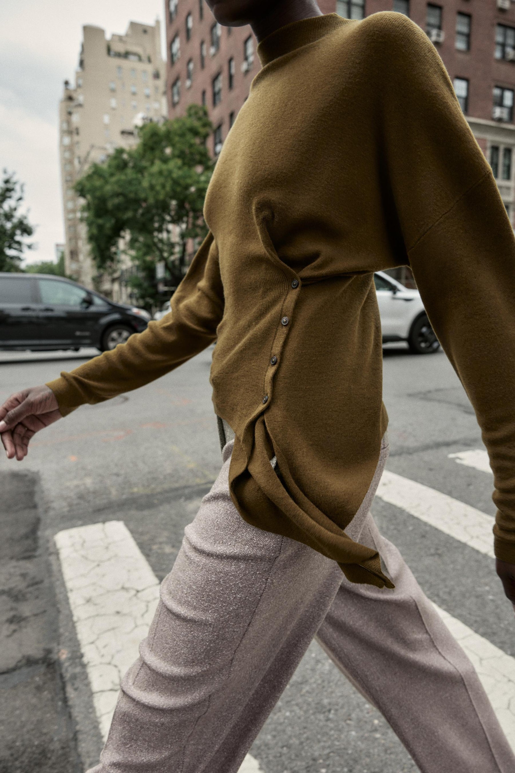 GEKNOTTER STRICKPULLOVER