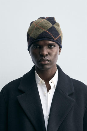 DIAMOND JACQUARD BEANIE - Image 1