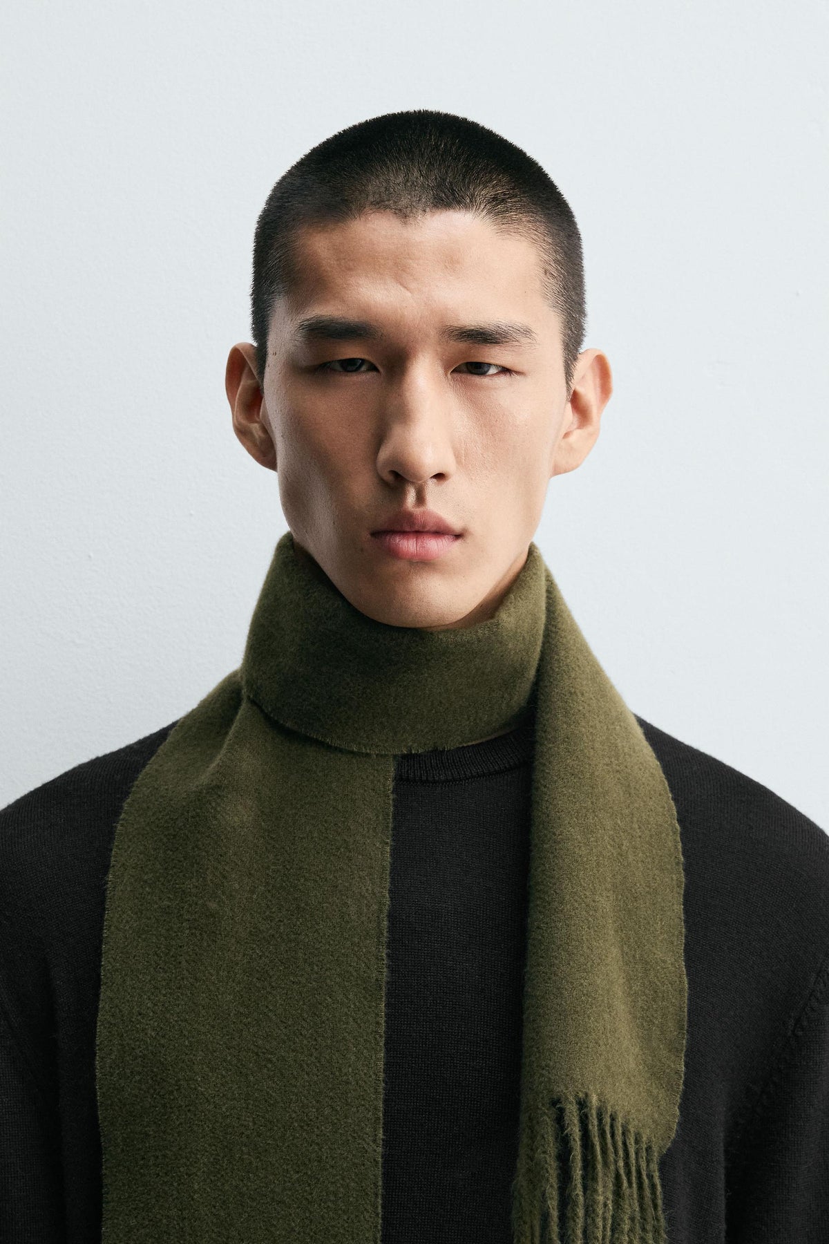 NARROW FRINGED SCARF - Image 1