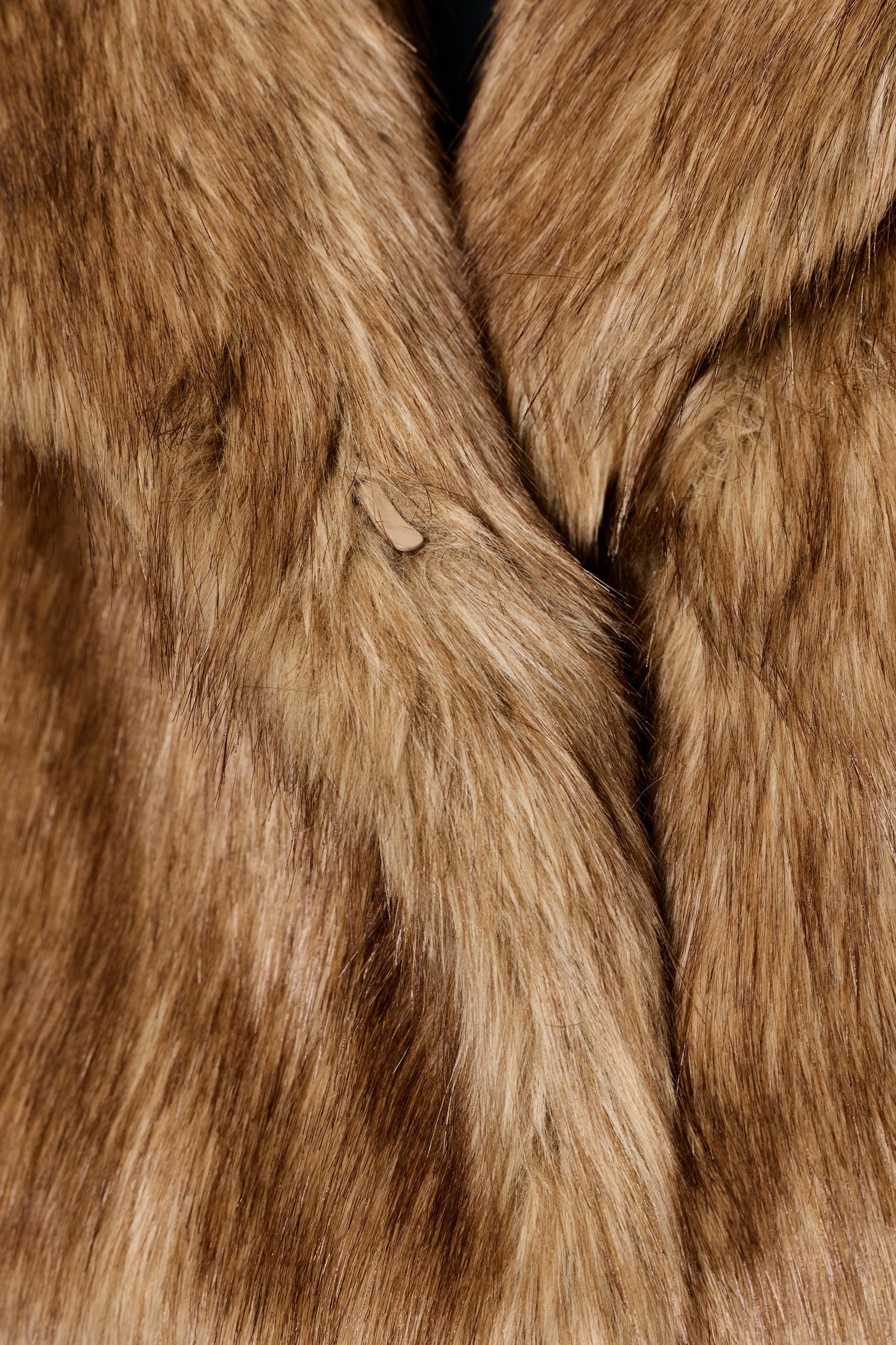 KURZE KUNSTPELDJACKE