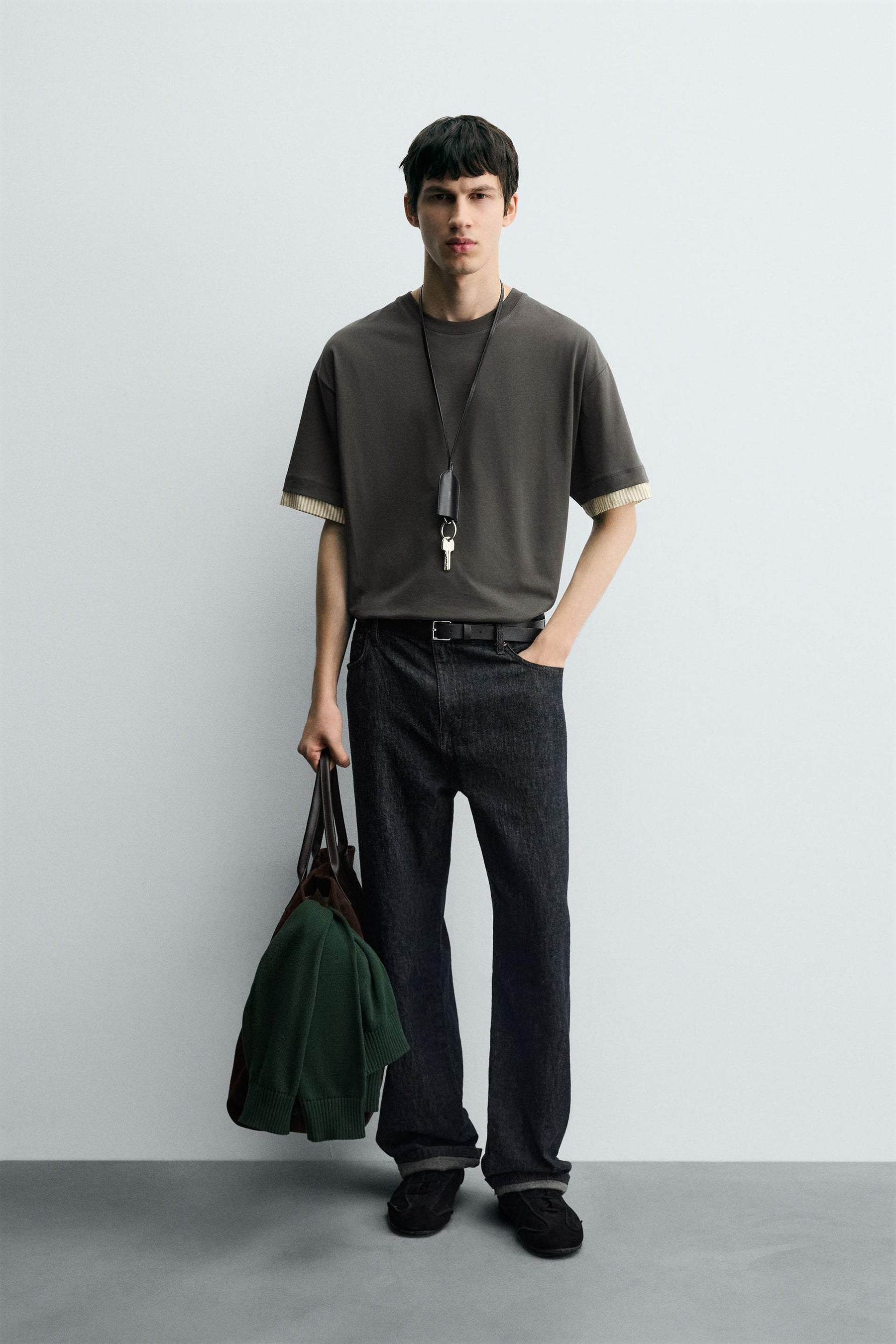 CONTRAST SLEEVE T-SHIRT - Image 1