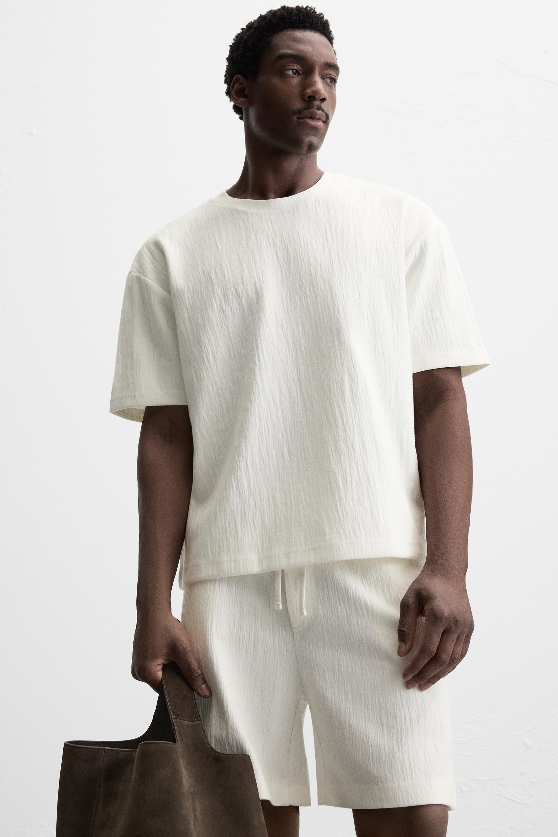 TEXTURED RELAXED FIT T-SHIRT - Image 5