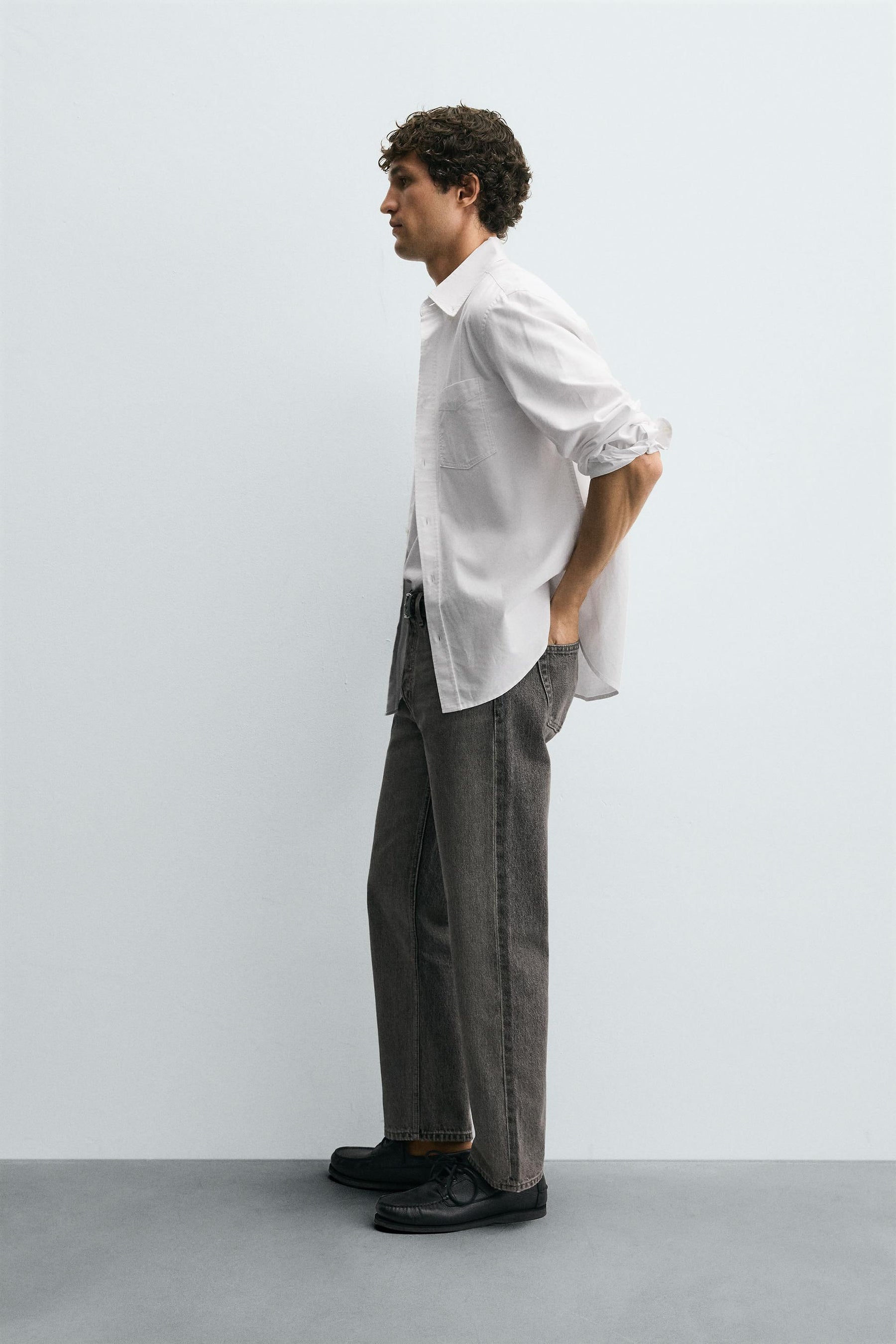 REGULAR STRAIGHT FIT JEANS - Image 4