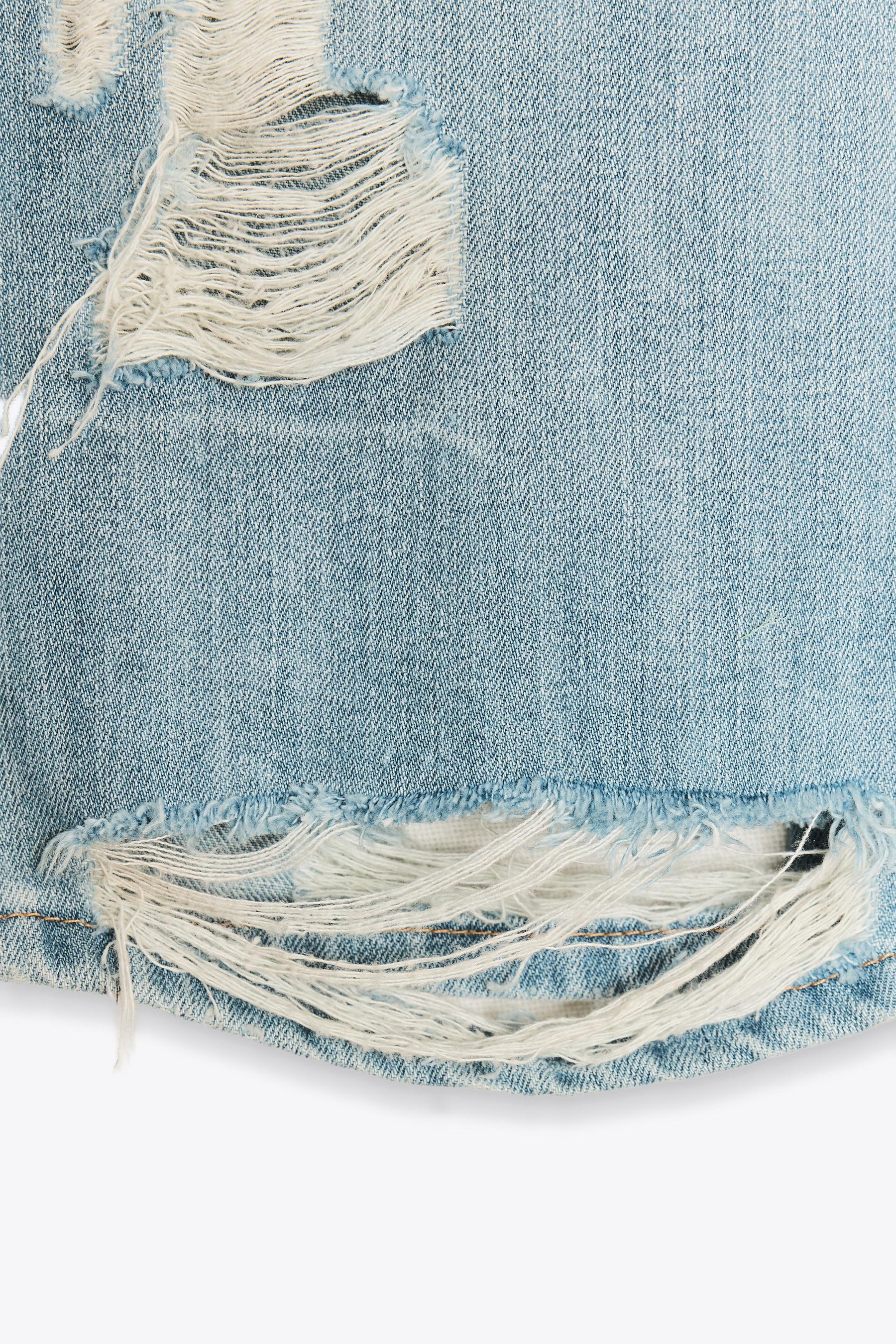 Zerrissene Jeans-Bermudashorts