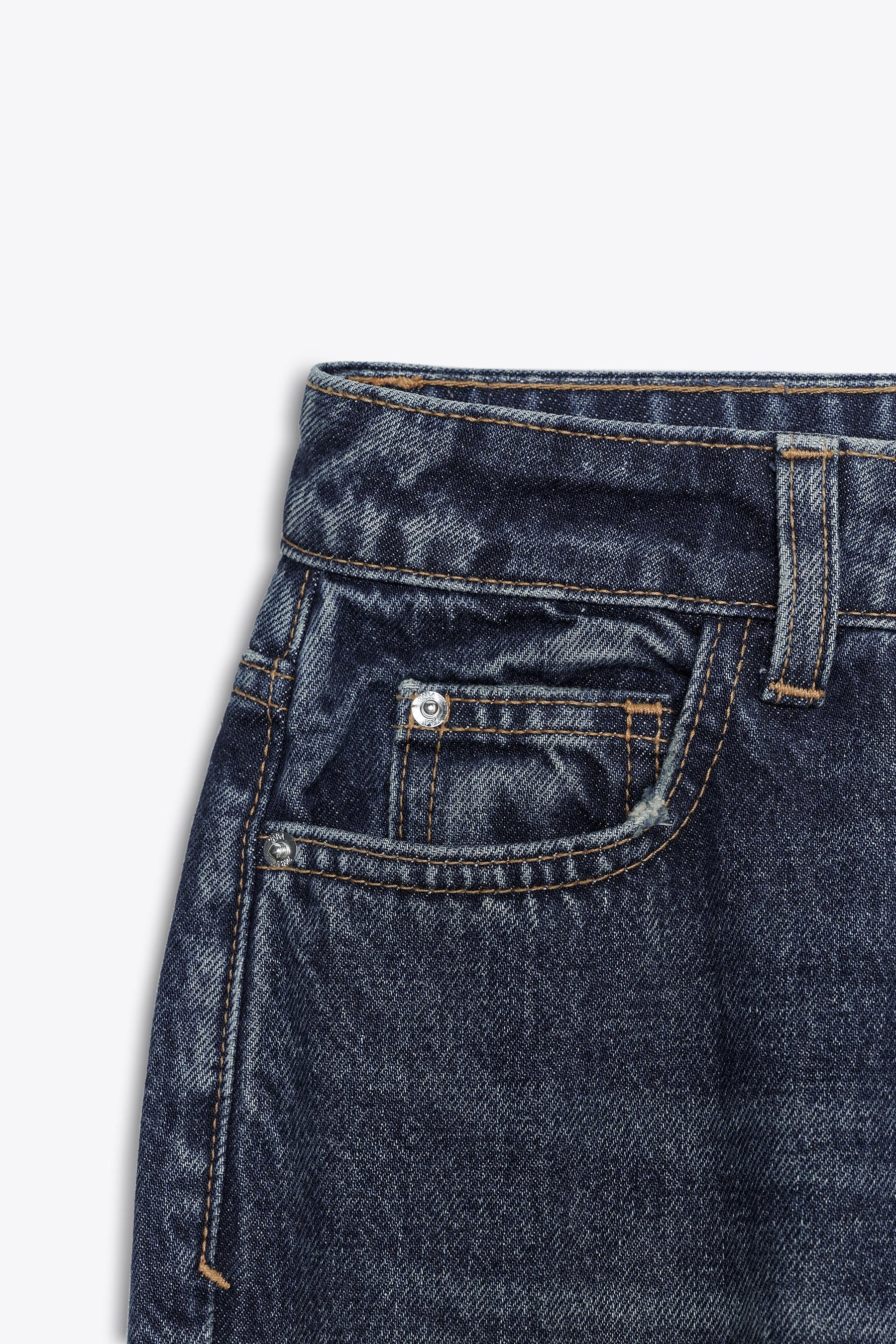 Mom-Jeans mit hohem Bund