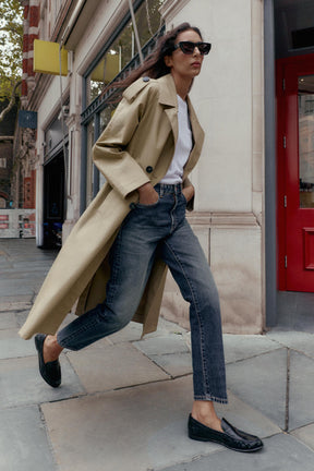 Mom-Jeans mit hohem Bund