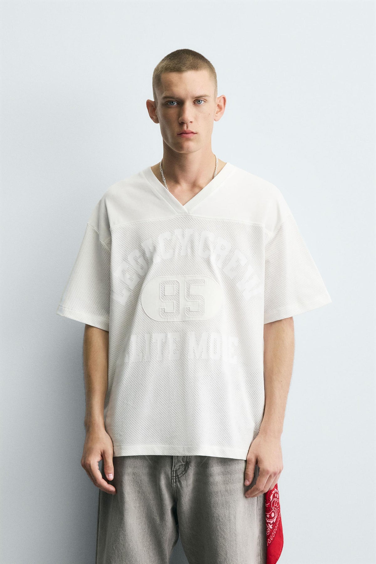 T-SHIRT WITH CONTRAST SLOGANS - Image 2