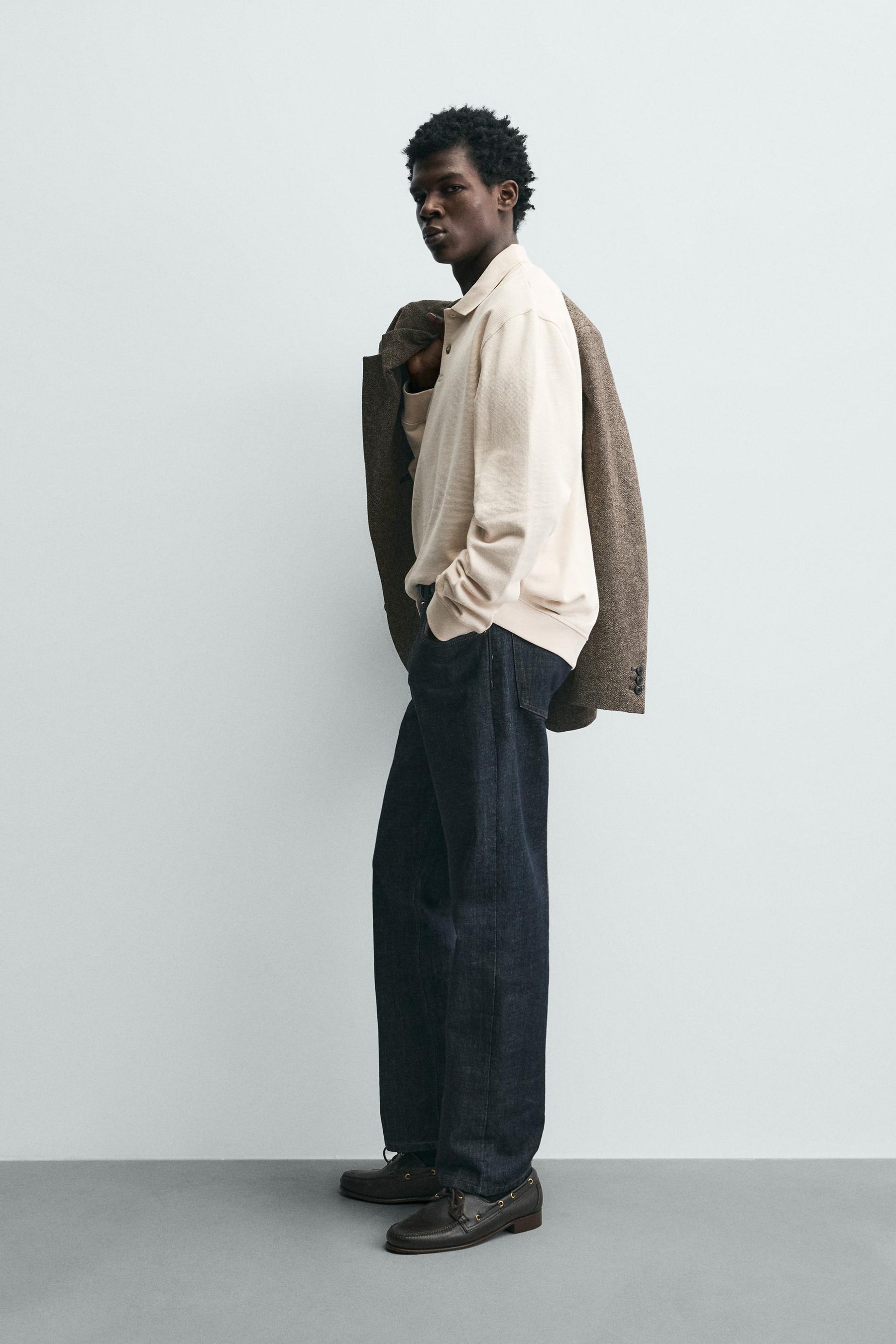 TEXTURED REGULAR FIT POLO SHIRT - Image 4