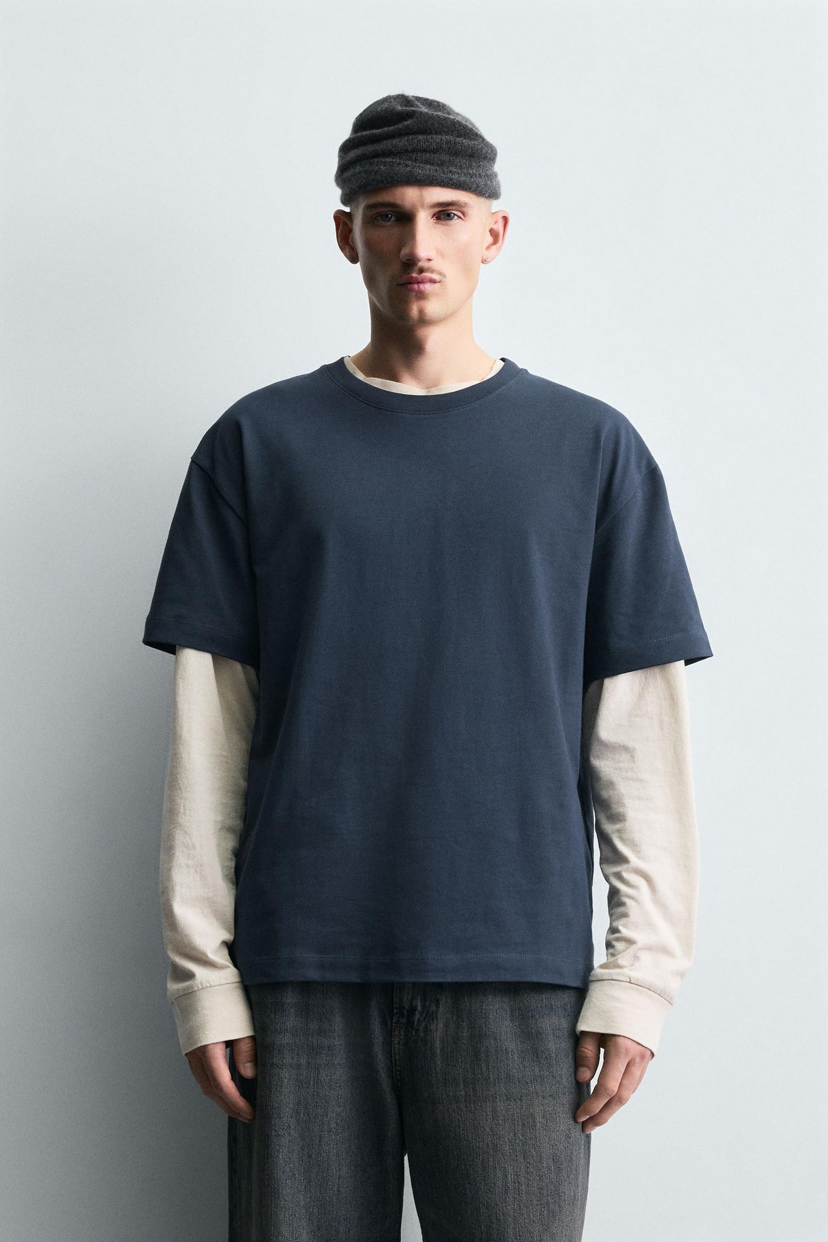 HEAVYWEIGHT REGULAR FIT T-SHIRT - Image 2