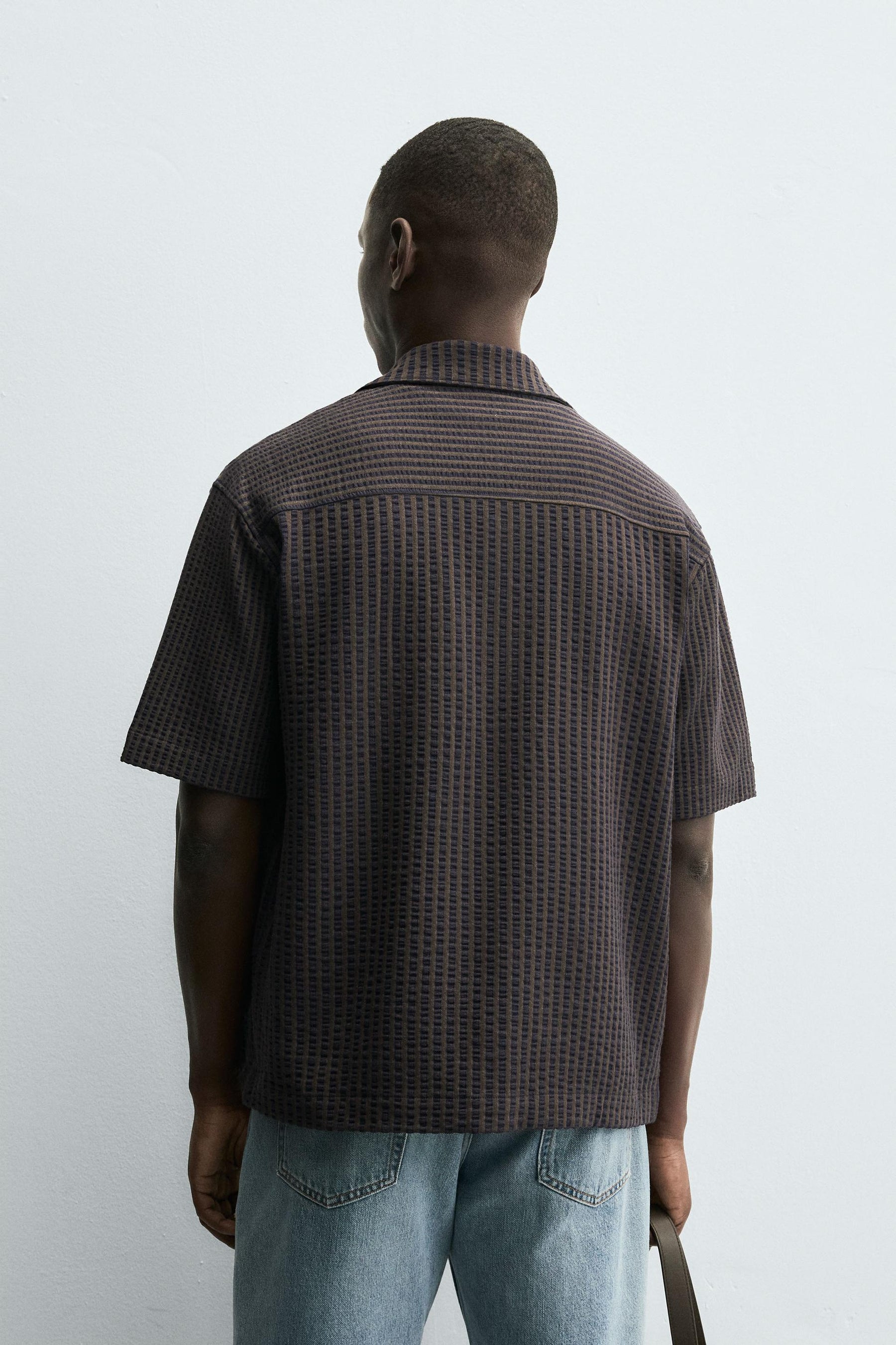 SEERSUCKER COMFORT SHIRT - Image 3