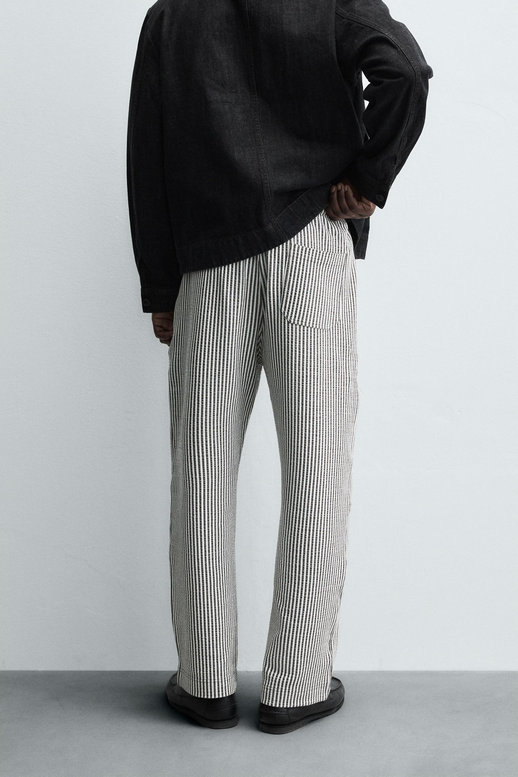 COMFORT STRIPED SEERSUCKER TROUSERS - Image 3